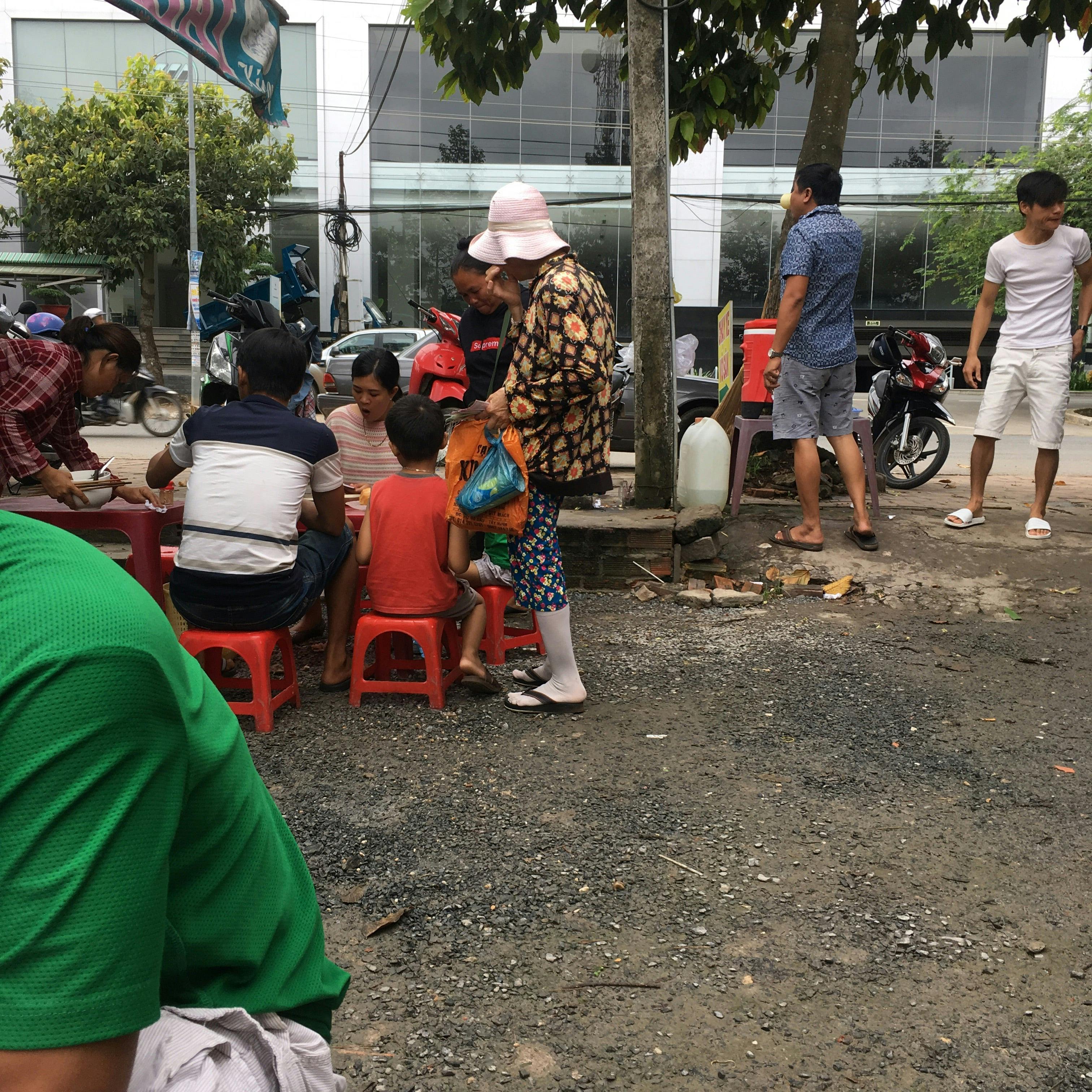 a set of green stools = 5 of 6